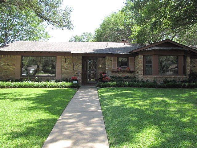 1st image of 3401 Wren Ave