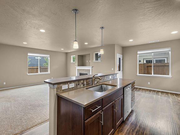5th image of 21154 Darnel Ave