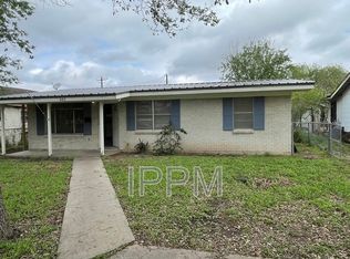 482 W Riggs Ave, Raymondville, TX 78580
