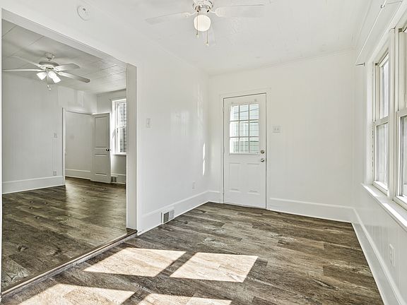 4th image of 824 Florence Ave #1