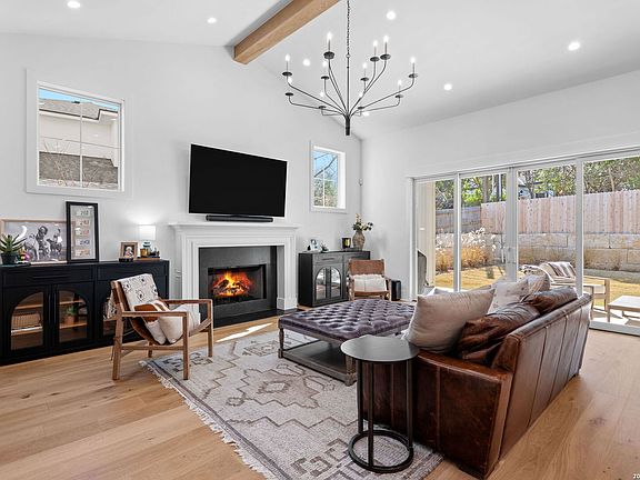 4th image of 808 CANTERBURY HILL ST