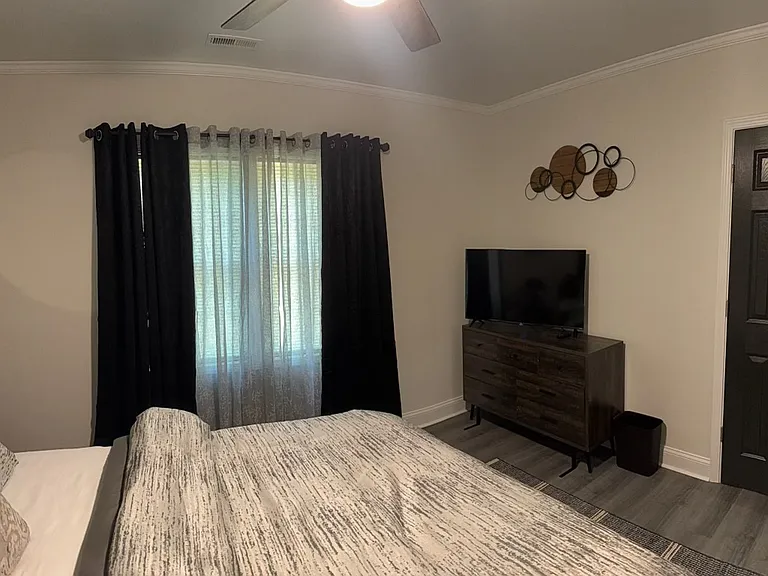 611 Rockingham Rd — Photo 14