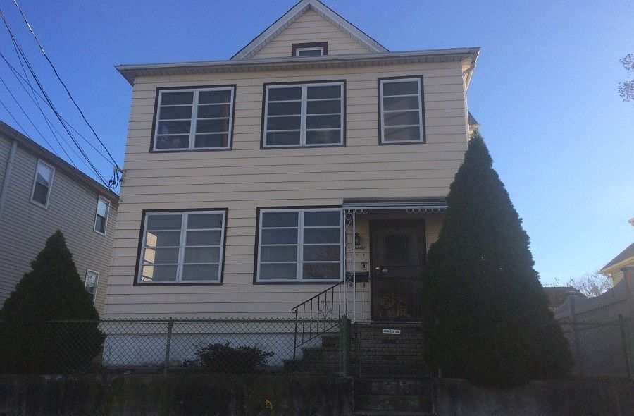 1st image of 30 De Witt St