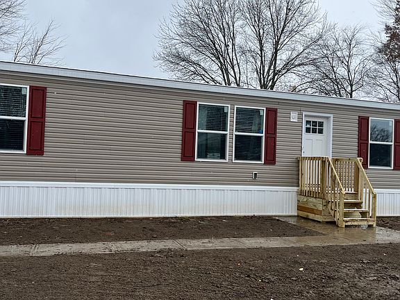 2nd image of 451 Shannon Cir