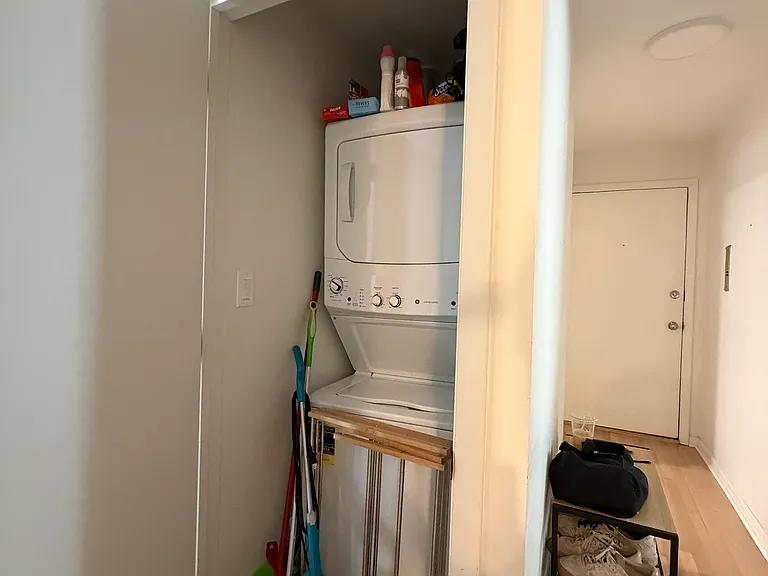 830 Judson Ave #4W — Photo 17