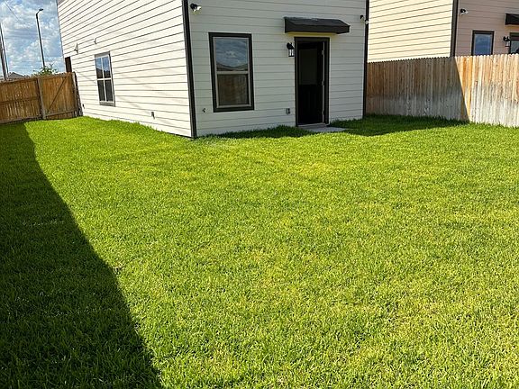 2nd image of 2001 Port Honolulu Dr