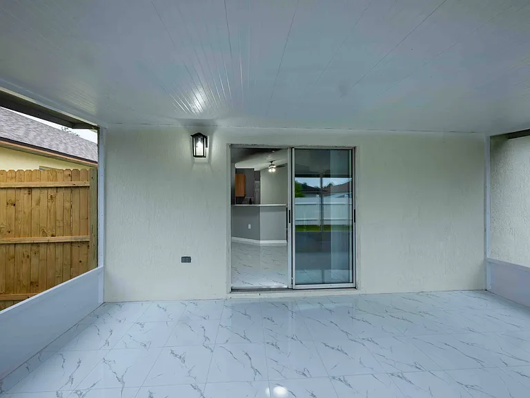 6920 Playpark Trl — Photo 9