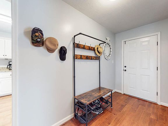 5th image of 247 Staghorn Court