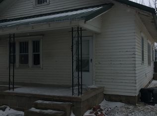 409 W 3rd St, Newton, KS 67114