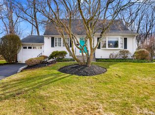 54 Douglas Court, Pearl River, NY 10965