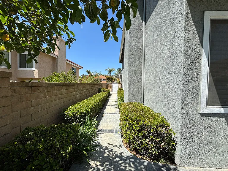 5530 Elderberry Ln — Photo 36