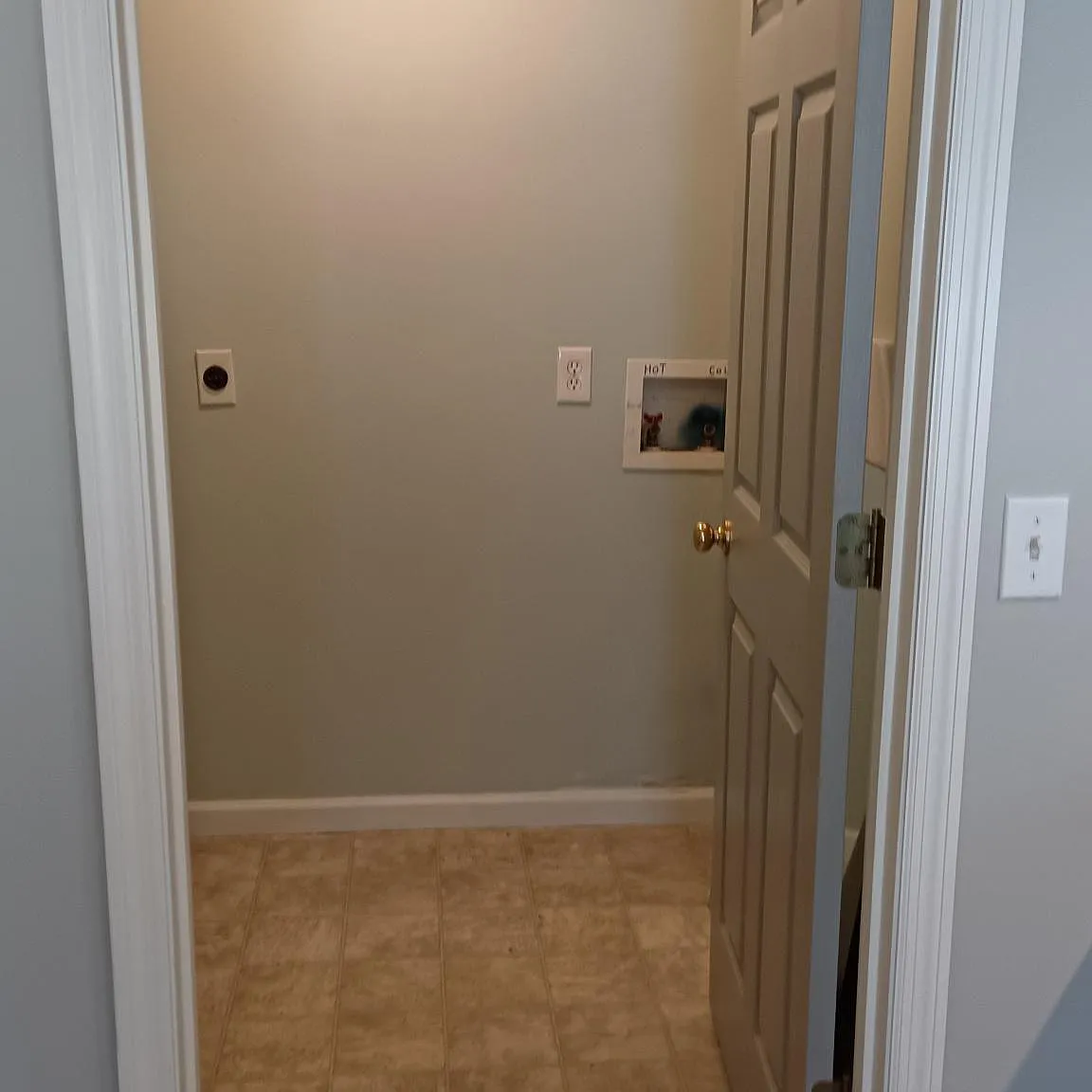2 bed, 850 sqft, $1,300 — Photo 4
