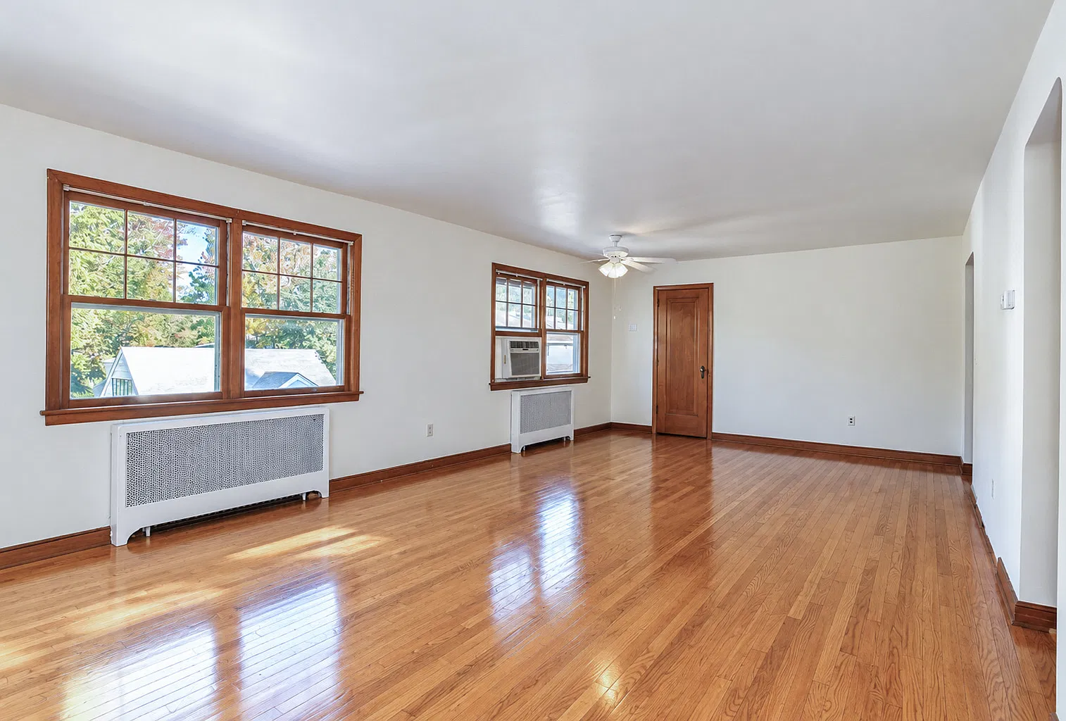 1 bed, $2,100 — Photo 2