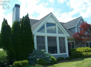10901 N Bay Point Dr APT 701, Lakeside Marblehead, OH 43440