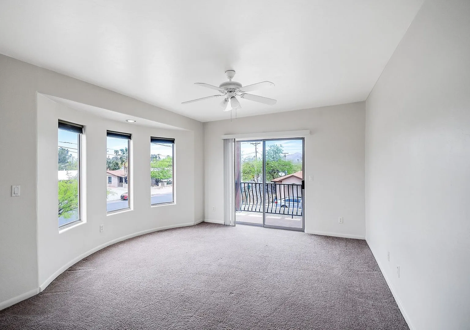 780 N. Richey Blvd. — Photo 1