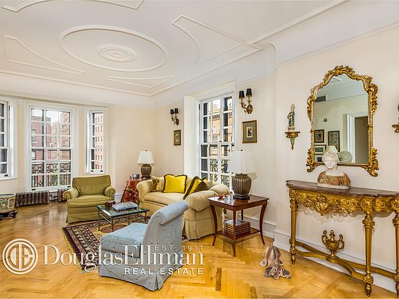 2nd image of 2109 Broadway #71/44
