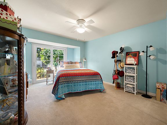 2nd image of 1603 Safari Ct #1603