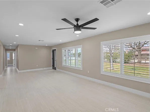 15591 El Centro St, Hesperia, CA 92345