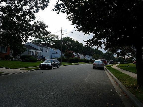 5th image of 242 Elmwood Ave