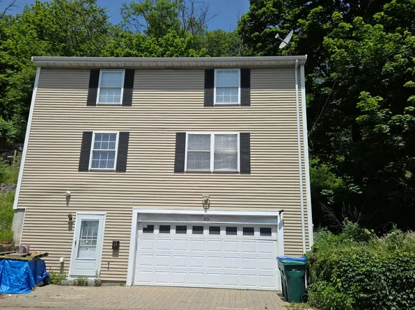 33 Forest St, Lynn, MA 01905