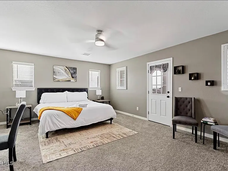 904 Cottage Pl — Photo 17