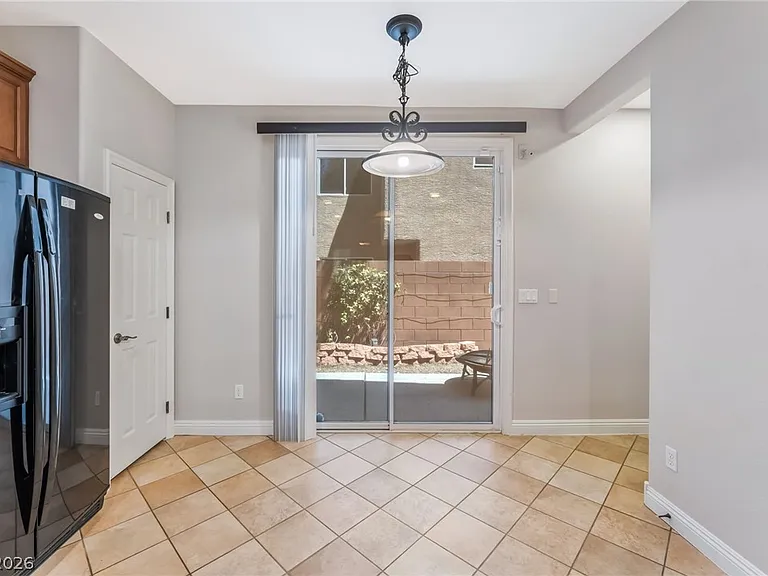 8456 Trudeau Ave — Photo 12
