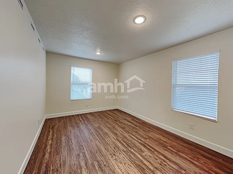 11031 S Kitty Hawk Rd — Photo 21