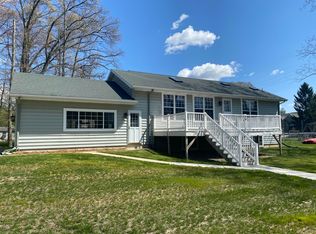 2128 Dixie Dr, Portage, MI 49002