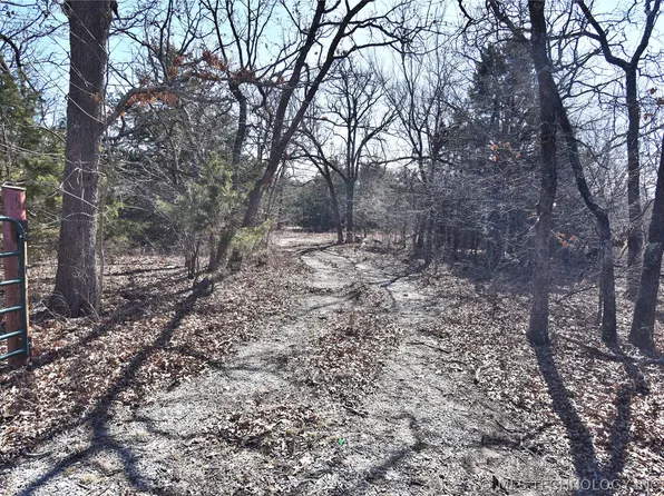 83 Seneca Dr, Sand Springs, OK 74063