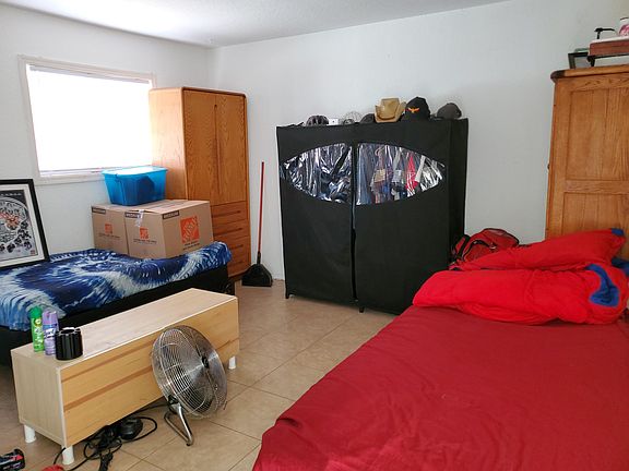 5th image of 460 Meadows Dr