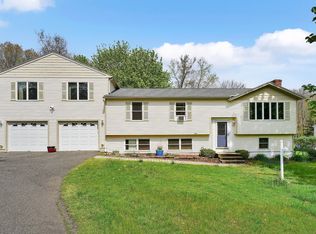 237 Long Swamp Rd #A, Wolcott, CT 06716