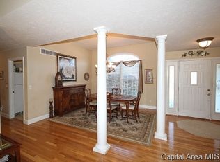 4356 Creek Dr, Springfield, IL 62711