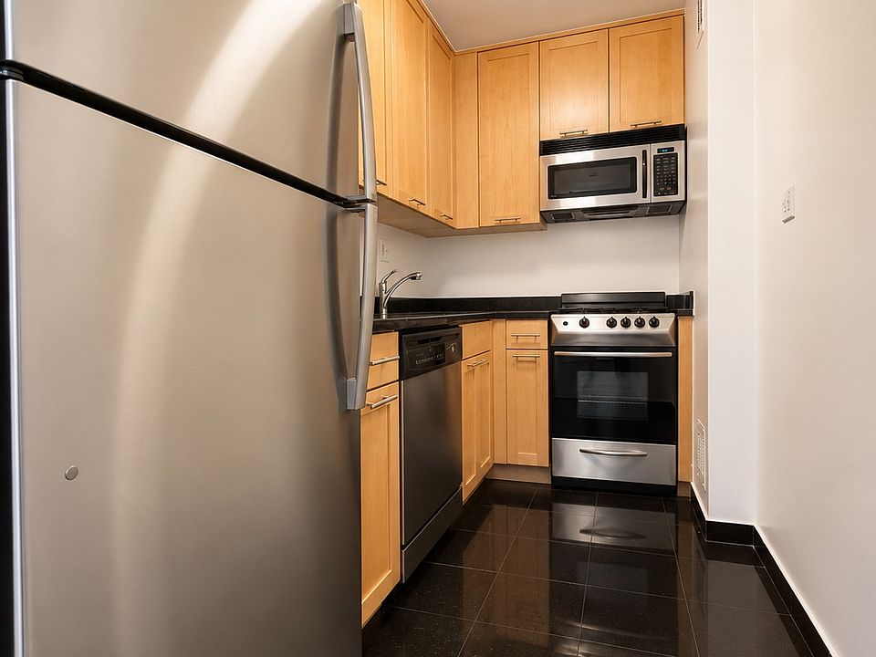 1st image of 145 4th Ave APT 16L