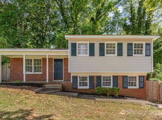 355 Sleepy Hollow Rd, Charlotte, NC 28217
