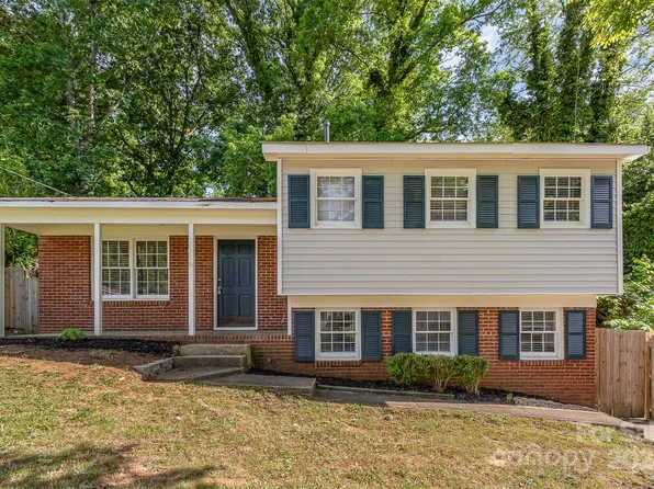 355 Sleepy Hollow Rd, Charlotte, NC 28217