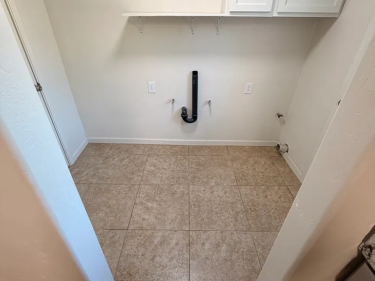 6010 Norris Rd — Photo 12