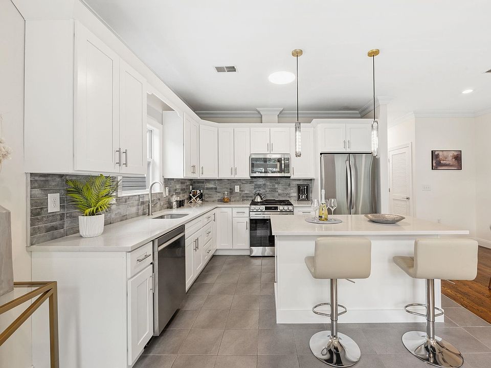 1st image of 173 Halladay St 2 #2