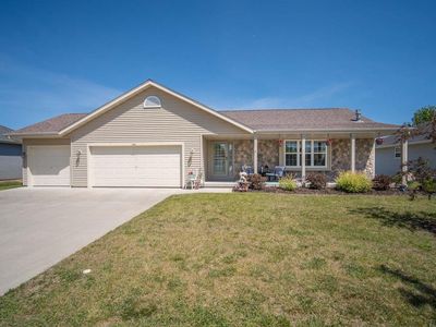 1225 Daisy DRIVE, West Bend, WI, 53090
