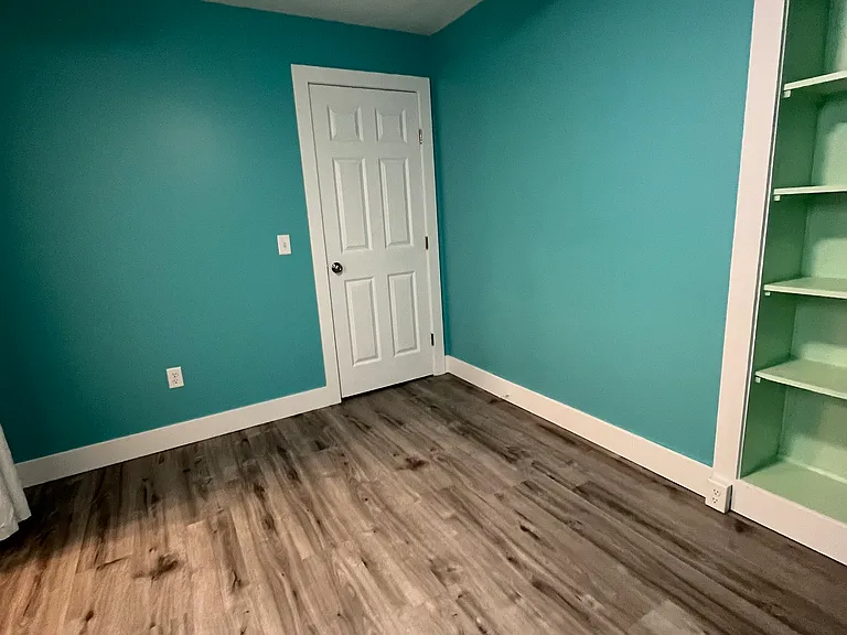 253 E 3rd St #7 — Photo 15