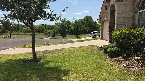 6725 Mundo Dr Photo 1