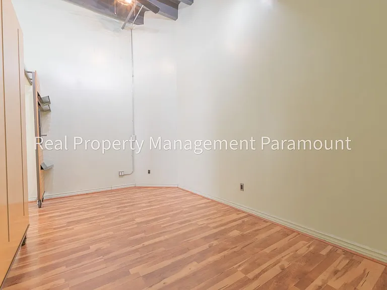 312 W 5th St #213 — Photo 13