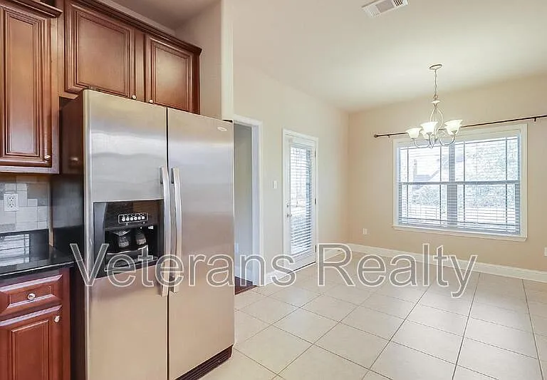 954 Old Towne St — Photo 10
