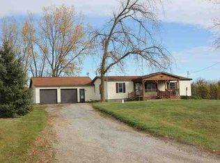 10201 E Allan Rd, New Lothrop, MI 48460