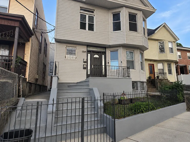2226 John F Kennedy Blvd #1 — Photo 1