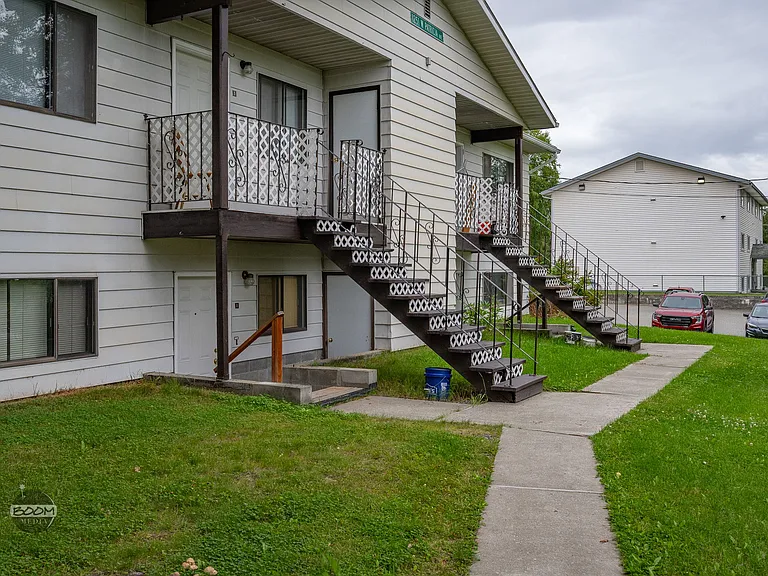 1251 W Patricia Ave #4 — Photo 46