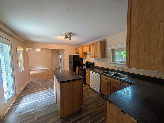5th image of 14 Fern Street
