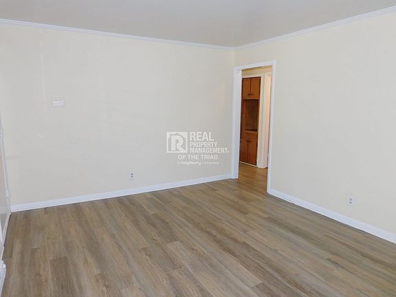 3rd image of 1305 Elmer St
