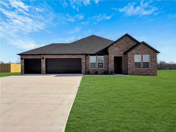 3017 Hattie Ln, Springdale, AR 72764