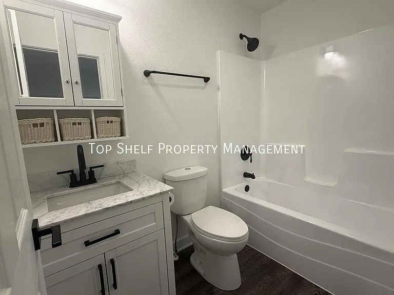 2103 Willis Ave — Photo 10
