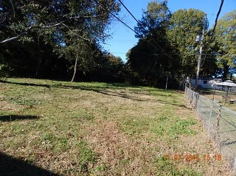 2nd image of 3800 Philsdale Ave